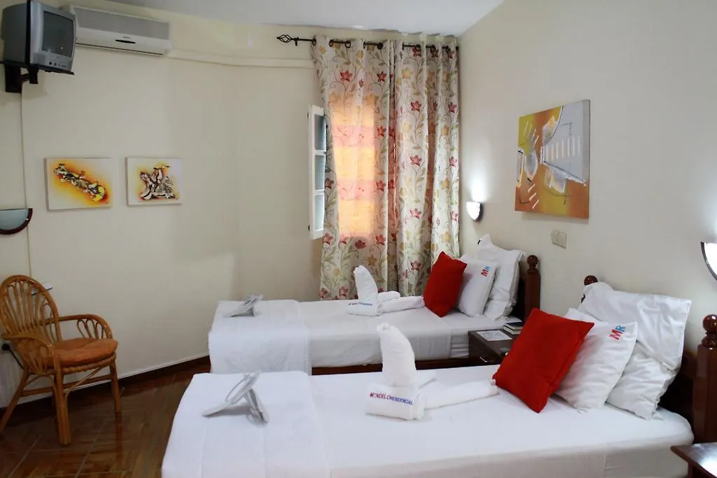 Mindelo Residencial Bed & Breakfast