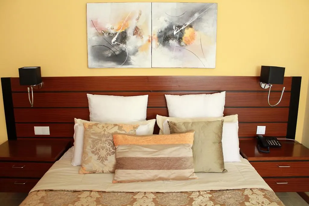 Mindelo Residencial Bed & Breakfast