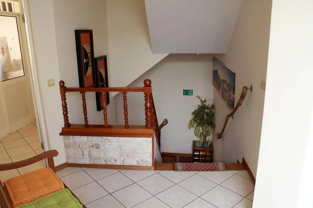 Mindelo Residencial Bed & Breakfast 3*,