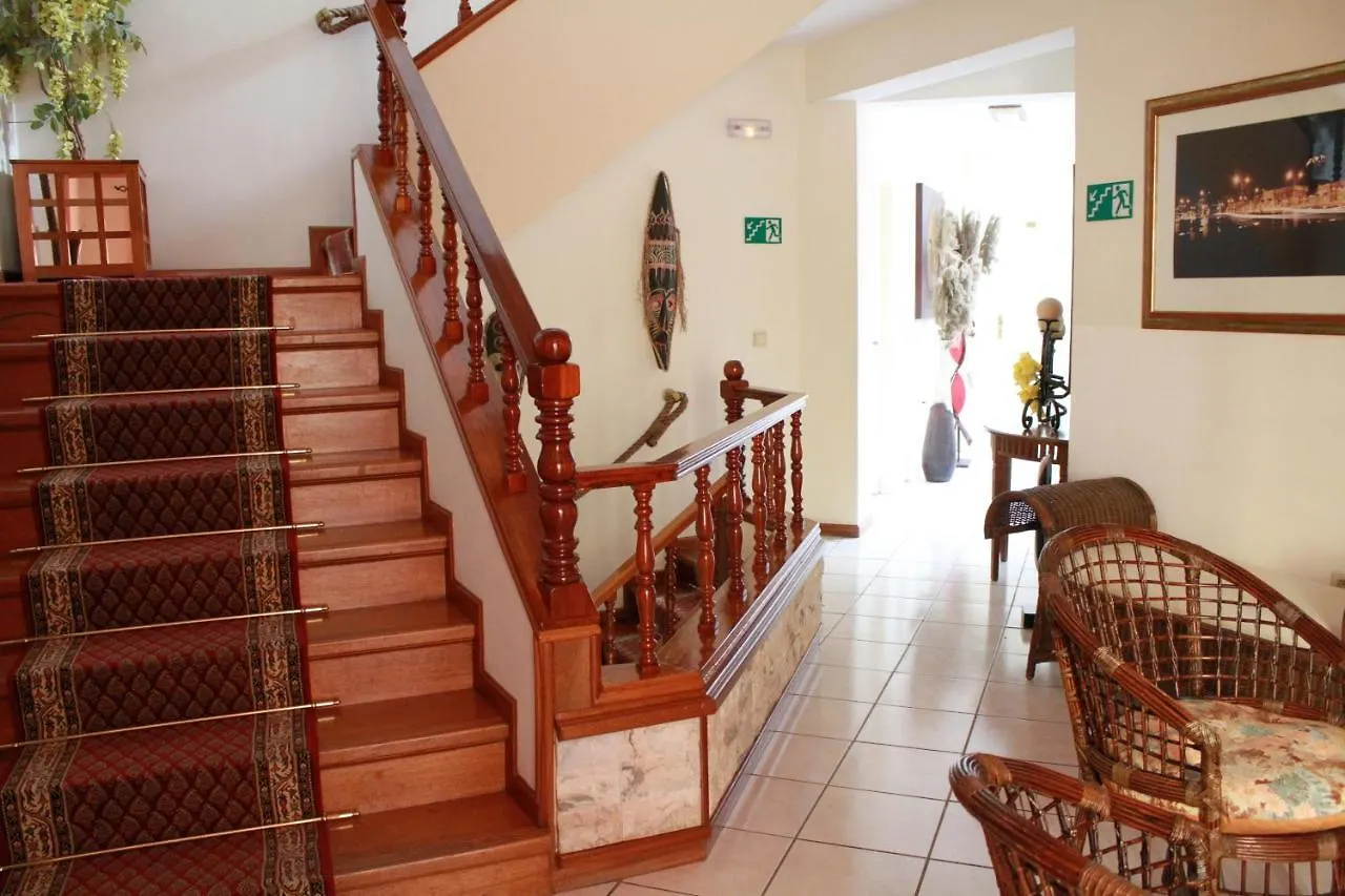 Mindelo Residencial Bed & Breakfast